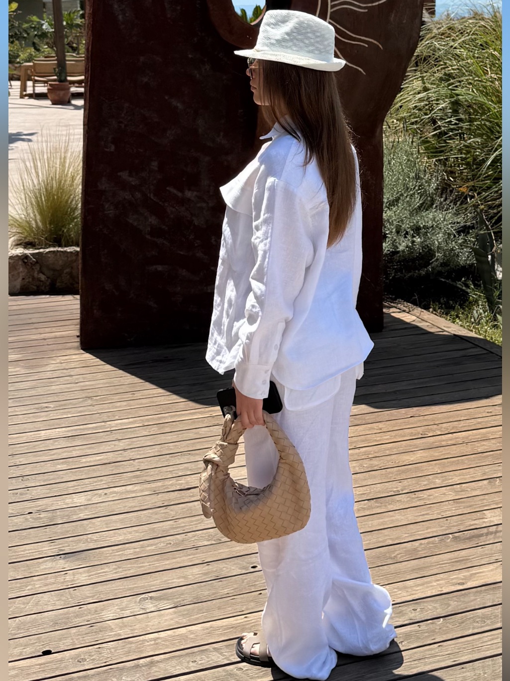 All-White 100% Linen Relaxed Set!